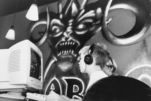 Alain Volut : Creature, infanzie europee  - Asta Fotografia: Under 1K - Associazione Nazionale - Case d'Asta italiane