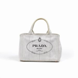 Prada : PRADA BORSA A MANO IN TELA  - Asta VINTAGE: BORSE E ACCESSORI DI HERMES, LOUIS VUITTON E ALTRE GRANDI MAISON - Associazione Nazionale - Case d'Asta italiane