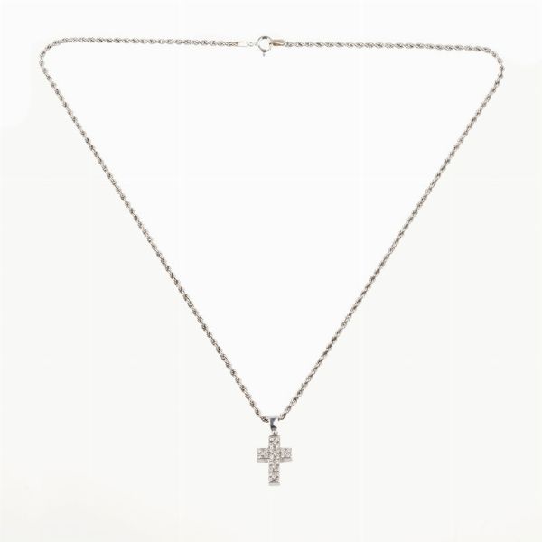 COLLANA CON PENDENTE A CROCE  - Asta Gioielli  - Associazione Nazionale - Case d'Asta italiane