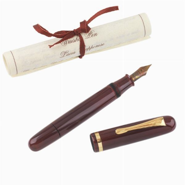 VISCONTI : VISCONTI URUSHI PENNA STILOGRAFICA EDIZIONE LIMITATA N. 25.91/200  - Asta ASTA A TEMPO | PENNE DA COLLEZIONE - Associazione Nazionale - Case d'Asta italiane