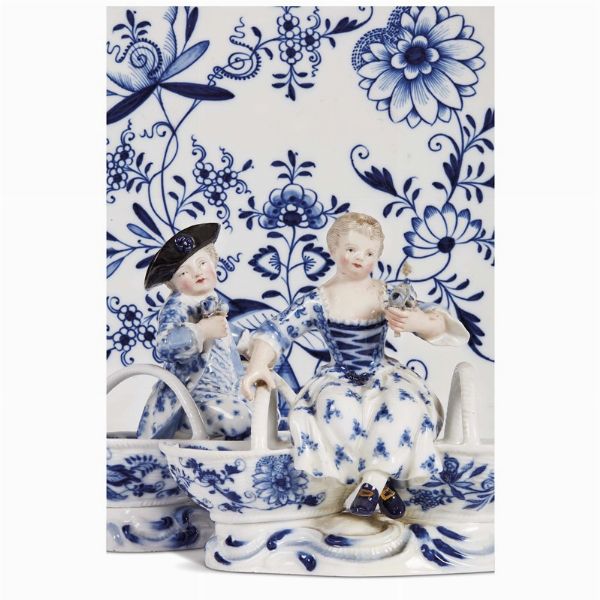 SERVITO, MEISSEN, SECOLI XIX E XX  - Asta INTERNATIONAL FINE ART E UNA IMPORTANTE COLLEZIONE DI PENDOLE AU BON SAUVAGE - Associazione Nazionale - Case d'Asta italiane