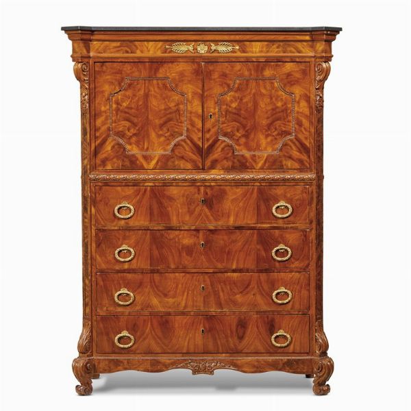 CREDENZA, FRANCIA, SECOLO XIX  - Asta INTERNATIONAL FINE ART E UNA IMPORTANTE COLLEZIONE DI PENDOLE AU BON SAUVAGE - Associazione Nazionale - Case d'Asta italiane