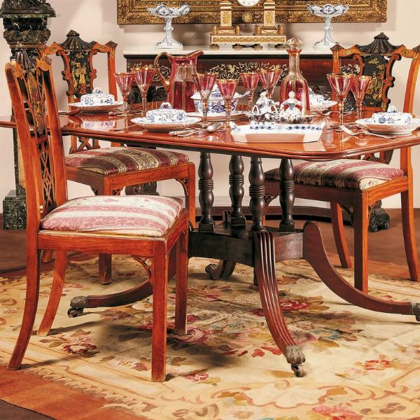 QUATTRO SEDIE, INGHILTERRA, SECOLO XIX  - Asta INTERNATIONAL FINE ART E UNA IMPORTANTE COLLEZIONE DI PENDOLE AU BON SAUVAGE - Associazione Nazionale - Case d'Asta italiane