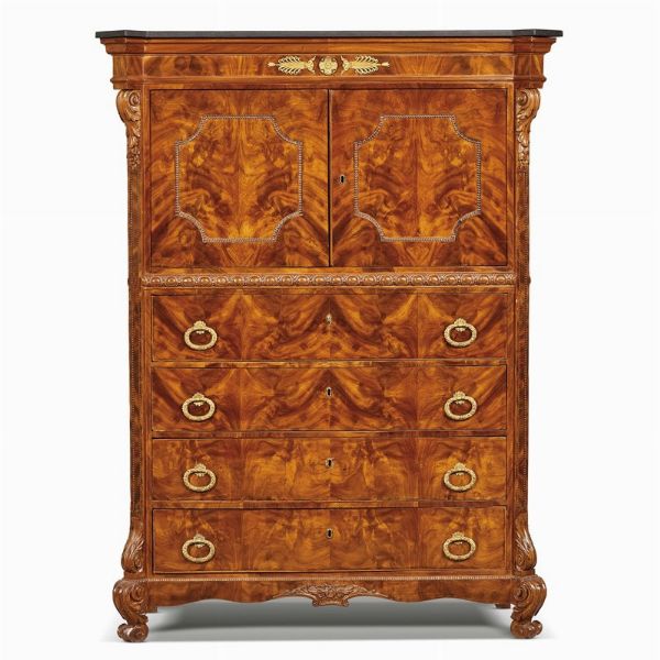 CREDENZA, FRANCIA, SECOLO XIX  - Asta INTERNATIONAL FINE ART E UNA IMPORTANTE COLLEZIONE DI PENDOLE AU BON SAUVAGE - Associazione Nazionale - Case d'Asta italiane