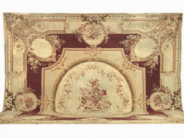 GRANDE TAPPETO AUBUSSON, FRANCIA, SECOLO XIX    - Asta INTERNATIONAL FINE ART E UNA IMPORTANTE COLLEZIONE DI PENDOLE AU BON SAUVAGE - Associazione Nazionale - Case d'Asta italiane