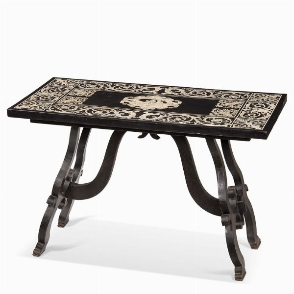 PIANO IN SCAGLIOLA, EMILIA, SECOLO XVII  - Asta INTERNATIONAL FINE ART E UNA IMPORTANTE COLLEZIONE DI PENDOLE AU BON SAUVAGE - Associazione Nazionale - Case d'Asta italiane