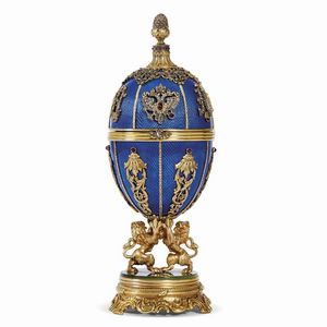 UOVO "IMPERIALE", BOTTEGA FABERG&Eacute;, RUSSIA, INIZIO XX SECOLO  - Asta INTERNATIONAL FINE ART E UNA IMPORTANTE COLLEZIONE DI PENDOLE �AU BON SAUVAGE� - Associazione Nazionale - Case d'Asta italiane
