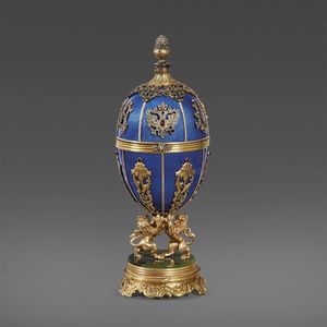UOVO "IMPERIALE", BOTTEGA FABERG&Eacute;, RUSSIA, INIZIO XX SECOLO  - Asta INTERNATIONAL FINE ART E UNA IMPORTANTE COLLEZIONE DI PENDOLE �AU BON SAUVAGE� - Associazione Nazionale - Case d'Asta italiane