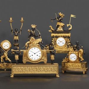 OROLOGIO DA CAMINO, PARIGI, 1800-1810  - Asta INTERNATIONAL FINE ART E UNA IMPORTANTE COLLEZIONE DI PENDOLE AU BON SAUVAGE - Associazione Nazionale - Case d'Asta italiane