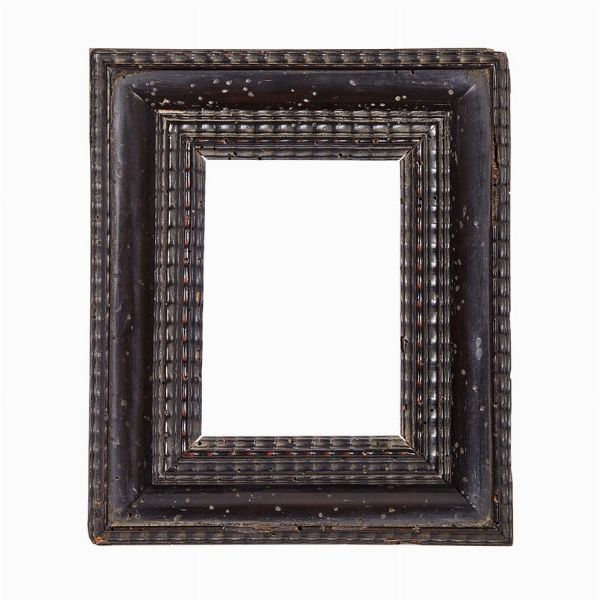 COPPIA DI PICCOLE CORNICI, ITALIA SETTENTRIONALE, SECOLO XVIII  - Asta L'ARTE DI ORNARE I QUADRI: CORNICI DAL RINASCIMENTO ALL'OTTOCENTO - Associazione Nazionale - Case d'Asta italiane