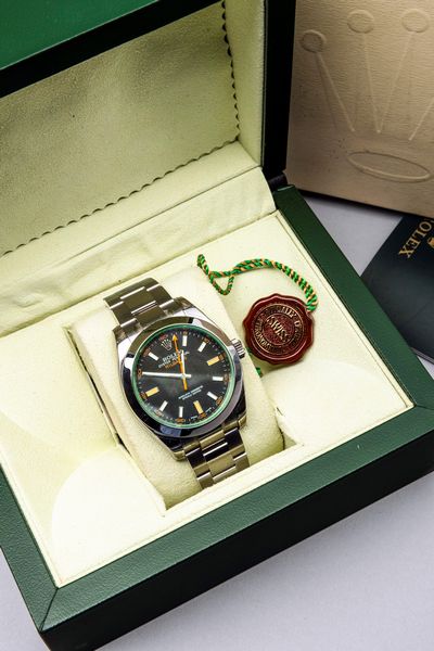 ROLEX : Antimagnetico ed elegante orologio Milgauss ref 116400GV in acciaio, quadrante nero e vetro verde, NOS con pellicole accompagnato da scatola e garanzia  - Asta Orologi da Polso e da Tasca - Associazione Nazionale - Case d'Asta italiane