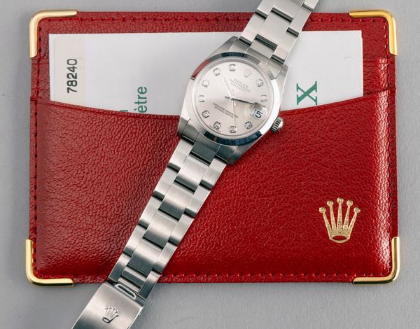 ROLEX : Fine ed elegante Datejust in acciaio con ghiera liscia, quadrante Argent con indici delle ore in brillanti, misura media, accompagnato da scatola e garanzia  - Asta Orologi da Polso e da Tasca - Associazione Nazionale - Case d'Asta italiane