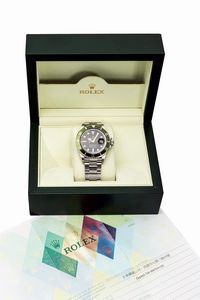 ROLEX - Iconico e sportivo Submariner 16610 LV del 50 anniversario, con ghiera girevole verde, in acciaio inossidabile con quadrante nero e bollino sul fondello, accompagnato da scatola e garanzia