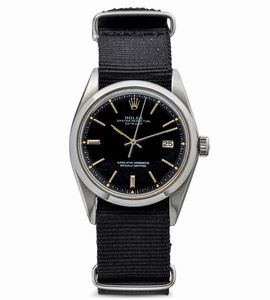 ROLEX - Datejust ref 1600 in acciaio inossidabile, ghiera liscia e quadrante nero opaco con secondi al centro e data