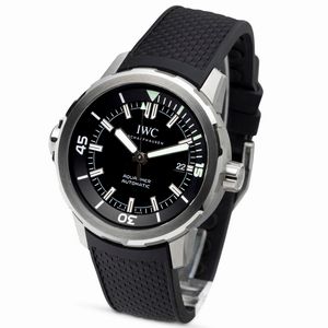 IWC : Aquatimer impermeabile mai indossato, dotato di una robusta cassa in acciaio, quadrante nero con sfere ed indici luminescenti, cinturino in gomma accompagnato da scatola e garanzia  - Asta Orologi da Polso e da Tasca - Associazione Nazionale - Case d'Asta italiane