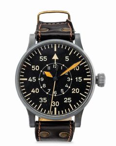 Stowa - Orologio fuori misura Flieger B-Uhr della seconda guerra mondiale in acciaio con trattamento grigio antiriflesso, carica manuale e quadrante nero opaco con numeri e sfere luminescenti