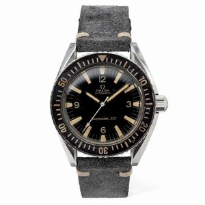 OMEGA - Sportivo e raro Seamaster 300 ref 165.024 con cassa professionale in acciaio, anse elicoidali, quadrante nero lucido con luminescenza al trizio, ghiera girevole in bachelite