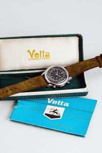 VETTA : Ricercato e pregevole cronografo Impermeabile due contatori in acciaio inossidabile con cassa clamshell, quadrante nero gilt, tasti a pompa accompagnato da astuccio originale e garanzia  - Asta Orologi da Polso e da Tasca - Associazione Nazionale - Case d'Asta italiane