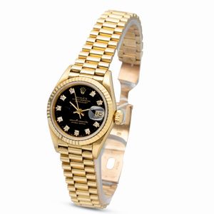 ROLEX : Elegante Deatejust Lady ref 69178 in oro giallo 18k con quadrante nero con indici brillanti e bracciale President con chiusura a scomparsa, accompagnato da scatola e garanzia  - Asta Orologi da Polso e da Tasca - Associazione Nazionale - Case d'Asta italiane