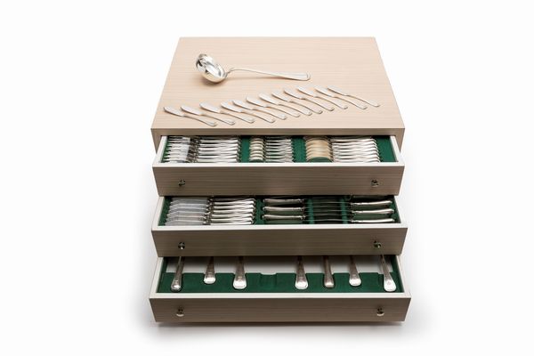 Miracoli : Servizio di posate, con stemma nobiliare Borromeo  - Asta Argenti - Associazione Nazionale - Case d'Asta italiane