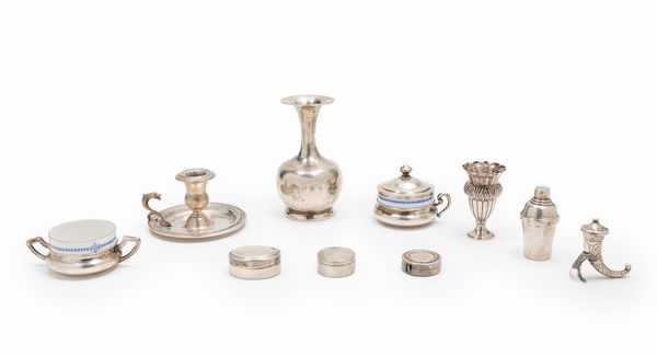 Dieci oggetti  - Asta Argenti - Associazione Nazionale - Case d'Asta italiane