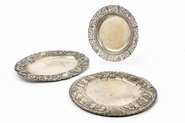 Tre piatti  - Asta Argenti - Associazione Nazionale - Case d'Asta italiane