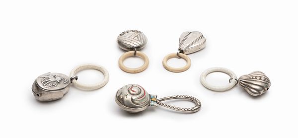 Cinque sonagli per bambini  - Asta Argenti - Associazione Nazionale - Case d'Asta italiane