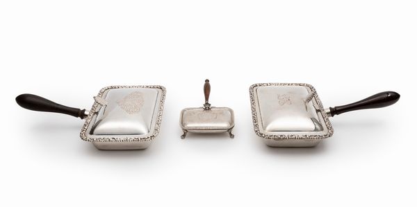 Tre raccoglibriciole  - Asta Argenti - Associazione Nazionale - Case d'Asta italiane