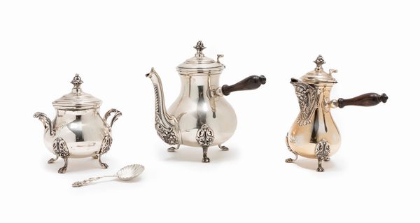 Due cioccolatiere e una zuccheriera  - Asta Argenti - Associazione Nazionale - Case d'Asta italiane