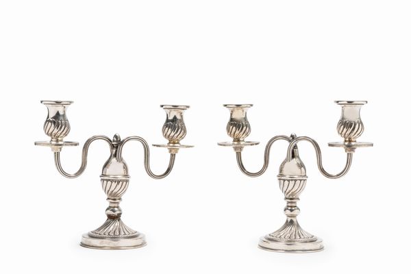 Miracoli : Coppia di candelieri  - Asta Argenti - Associazione Nazionale - Case d'Asta italiane