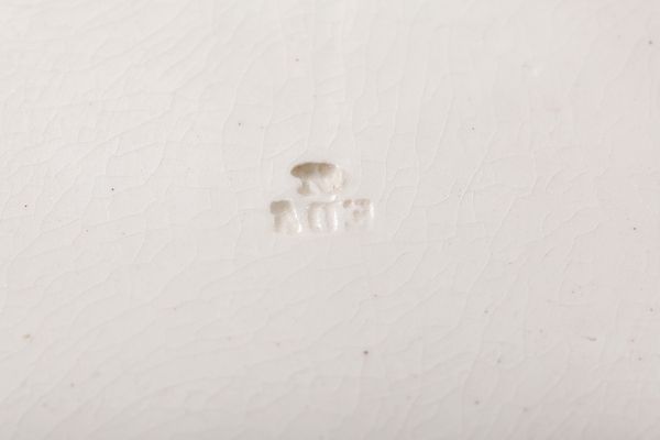 Grande zuppiera<BR>Napoli, Manifattura del Vecchio, secondo quarto del XIX secolo<BR>  - Asta Maioliche e Porcellane - Associazione Nazionale - Case d'Asta italiane