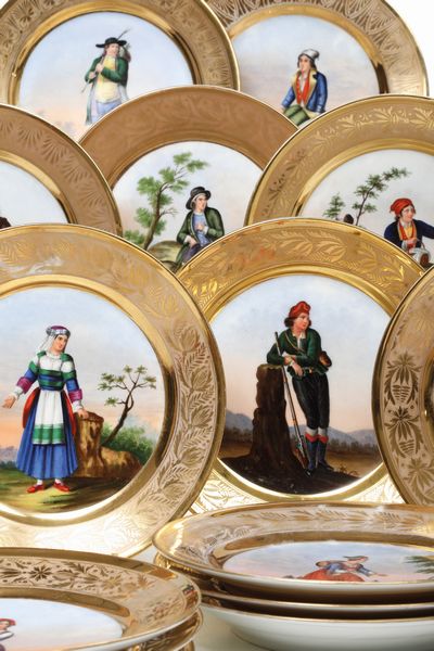 Sedici piatti<BR>Napoli, 1830-1835 circa<BR>  - Asta Maioliche e Porcellane - Associazione Nazionale - Case d'Asta italiane