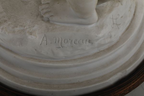 Scultura La Fiducia<BR>Francia, Manifattura indeterminata, fine XIX o inizio XX secolo  - Asta Maioliche e Porcellane - Associazione Nazionale - Case d'Asta italiane