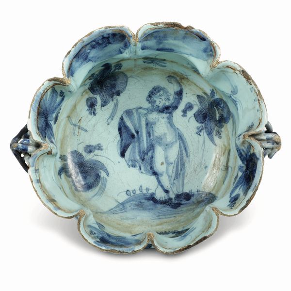 Piccolo bacile<BR>Albisola, Fabbrica Conrado, seconda met del XVII secolo  - Asta Maioliche e Porcellane - Associazione Nazionale - Case d'Asta italiane