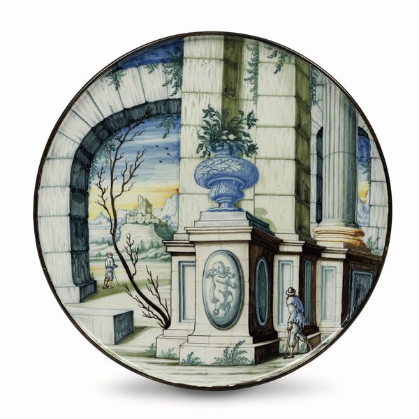 Grande alzata<BR>Pavia, Manifattura Imbres o Rampini, ultimo quarto del XVII - inizi del XVIII secolo<BR>Decorazione di Siro Antonio Africa (?)  - Asta Maioliche e Porcellane - Associazione Nazionale - Case d'Asta italiane