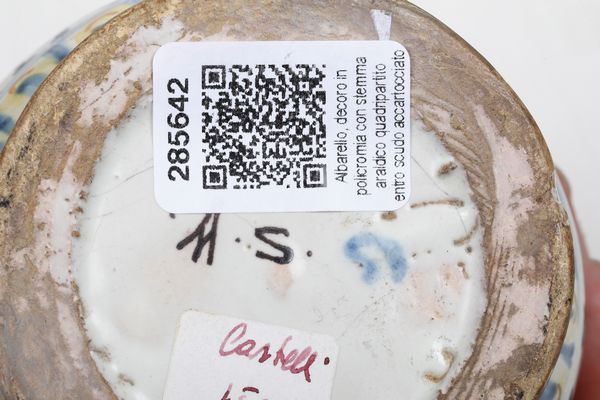 Albarello<BR>Castelli, seconda met del XVII secolo (?)<BR>  - Asta Maioliche e Porcellane - Associazione Nazionale - Case d'Asta italiane