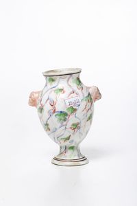 Piccolo vaso<BR>Torino, Manifattura di Vinovo, periodo Hannong, 1776-1779<BR>  - Asta Maioliche e Porcellane - Associazione Nazionale - Case d'Asta italiane