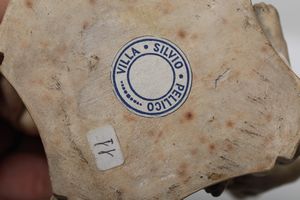 Gruppo su piedistallo<BR>Torino, Manifattura di Vinovo, periodo Lomello, 1815-1825<BR>  - Asta Maioliche e Porcellane - Associazione Nazionale - Case d'Asta italiane