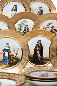 Sedici piatti<BR>Napoli, 1830-1835 circa<BR>  - Asta Maioliche e Porcellane - Associazione Nazionale - Case d'Asta italiane