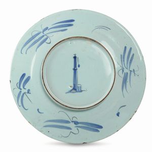 Grande piatto<BR>Albisola, probabilmente Fabbrica Grosso, XVII secolo<BR>  - Asta Maioliche e Porcellane - Associazione Nazionale - Case d'Asta italiane