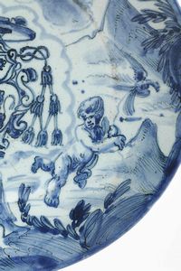 Piatto<BR>Savona, probabilmente Manifattura Guidobono, fine del XVII - inizio del XVIII secolo  - Asta Maioliche e Porcellane - Associazione Nazionale - Case d'Asta italiane