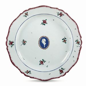 Piatto<BR>Palermo, Fabbrica Nuova di S. Lucia al Borgo, verso la fine del XVIII secolo<BR><BR>  - Asta Maioliche e Porcellane - Associazione Nazionale - Case d'Asta italiane