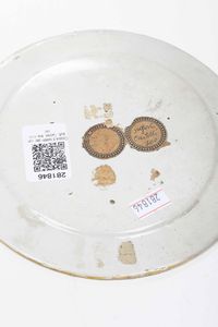 Coppia di piattini<BR>Castelli, verso la fine del XVIII secolo  - Asta Maioliche e Porcellane - Associazione Nazionale - Case d'Asta italiane