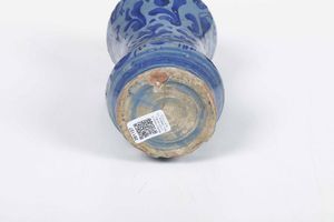 Albarello<BR>Sicilia, Caltagirone, prima met del XVIII secolo  - Asta Maioliche e Porcellane - Associazione Nazionale - Case d'Asta italiane