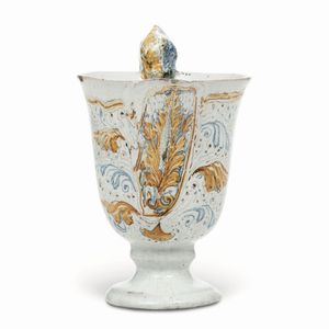 Versatoio <BR>Faenza, fine del XVI secolo  - Asta Maioliche e Porcellane - Associazione Nazionale - Case d'Asta italiane