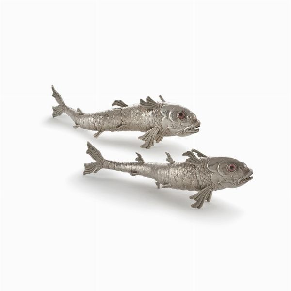 DUE PESCI SOPRAMMOBILI, SPAGNA, SECOLO XX  - Asta ASTA A TEMPO | ARGENTI ITALIANI ED EUROPEI - Associazione Nazionale - Case d'Asta italiane