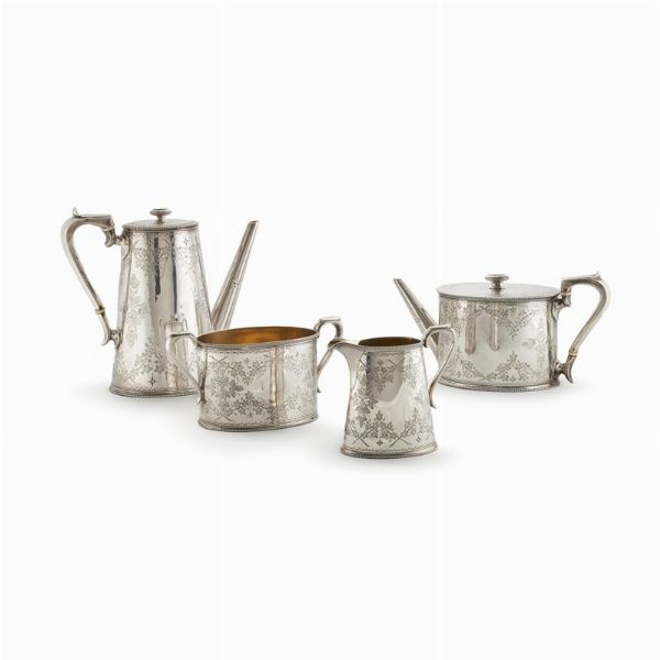 SERVITO DA T&Eacute;, LONDRA 1876 E CITT&Agrave; DI SHEFFIELD, 1876, ARGENTIERE HENRY WILKINSON & CO  - Asta ASTA A TEMPO | ARGENTI ITALIANI ED EUROPEI - Associazione Nazionale - Case d'Asta italiane