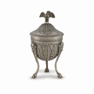 PICCOLA ZUCCHERIERA, SECOLO XX IN STILE IMPERO  - Asta ASTA A TEMPO | ARGENTI ITALIANI ED EUROPEI - Associazione Nazionale - Case d'Asta italiane