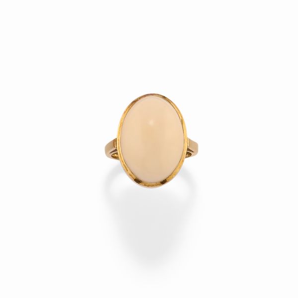 Anello con corallo  - Asta Gioielli / Summer - Associazione Nazionale - Case d'Asta italiane