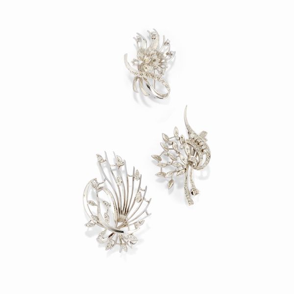 Tre spille con diamanti  - Asta Gioielli / Summer - Associazione Nazionale - Case d'Asta italiane